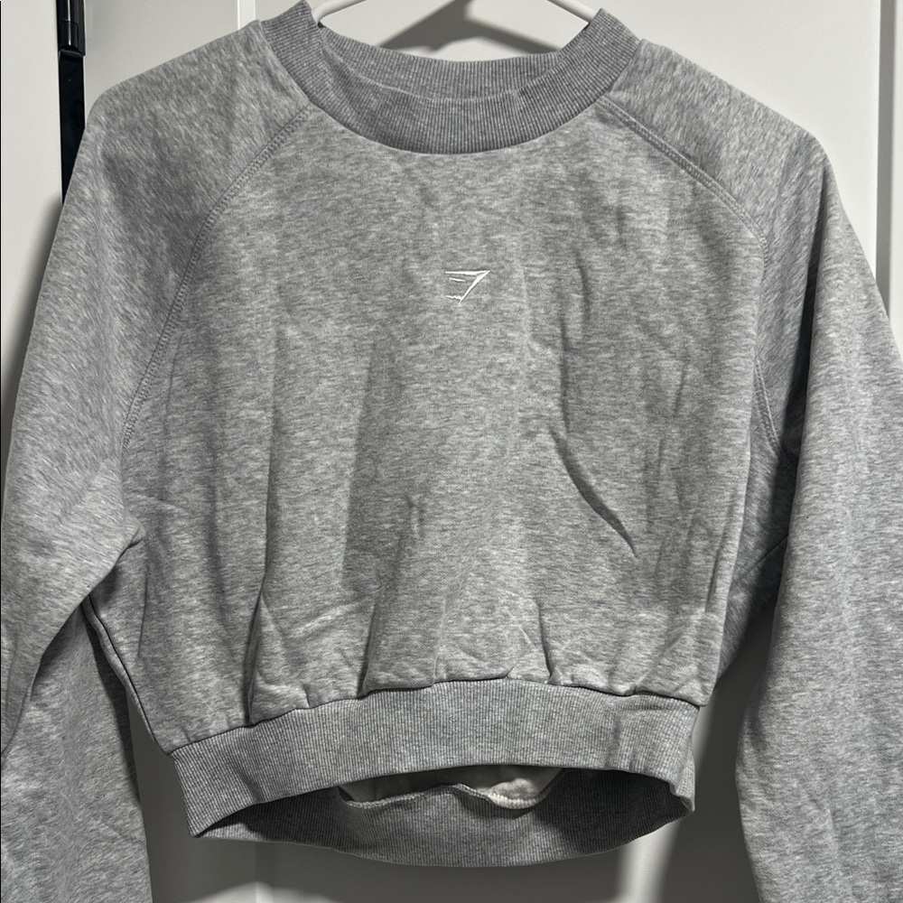 Gymshark Light Gray Cropped Crewneck Sweatshirt 🆕